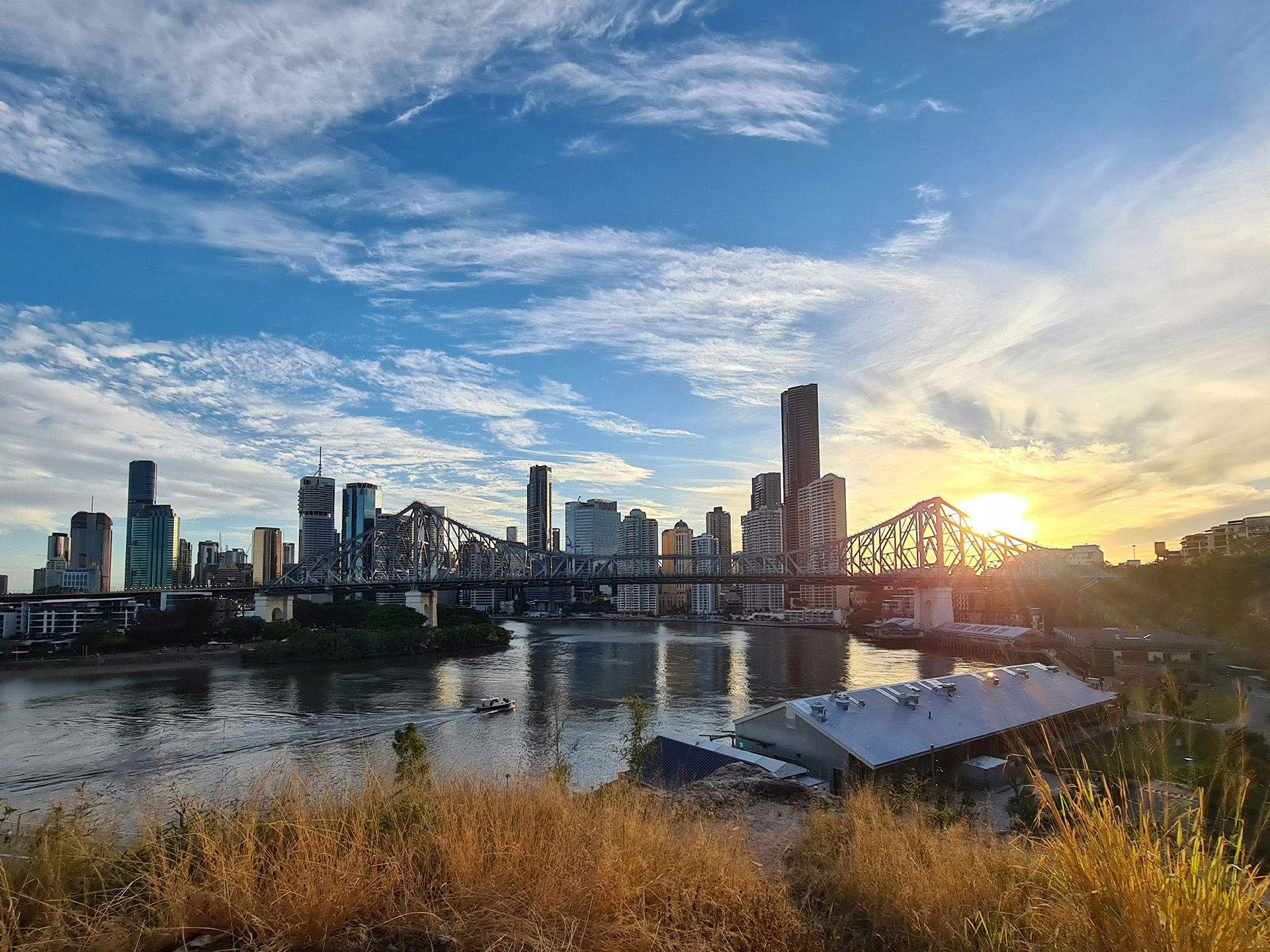 Looking through the Story Bridget to Brisbane City